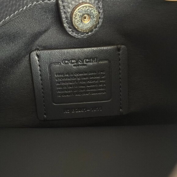 COACH Small Town Bucket Bag Pink Leather - Handbag 159-080625 - Picture 9 of 9